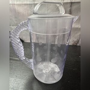 The Pampered Chef Quick-stir pitcher 2 quart